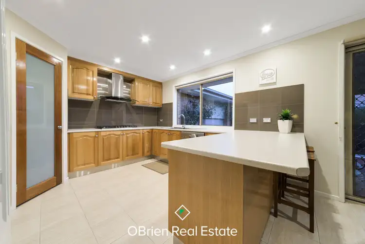 Sixth view of Homely house listing, 2 Amanda Court, Rowville VIC 3178