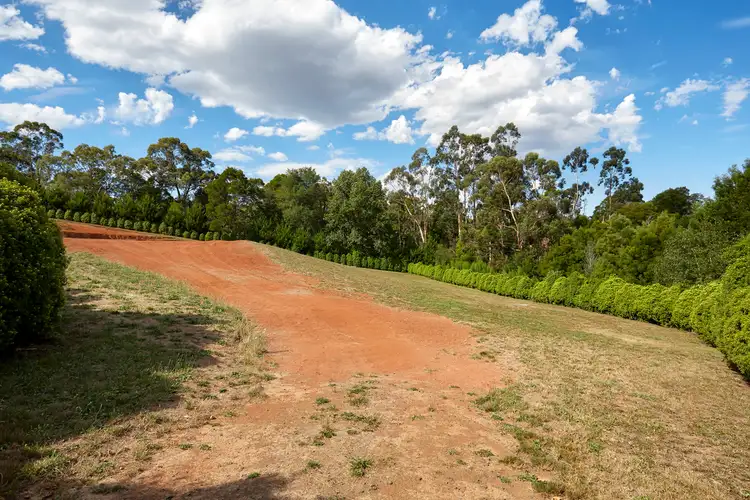 170 Hopetoun Road, Drouin VIC 3818