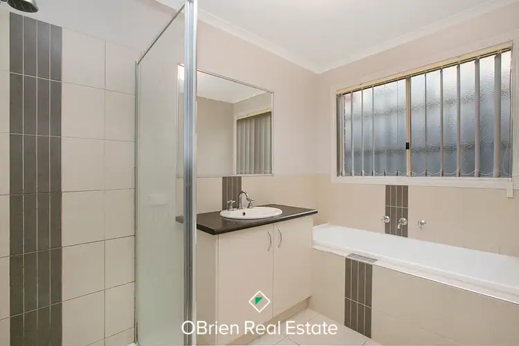 Fourth view of Homely house listing, 18 Fleur Court, Narre Warren South VIC 3805