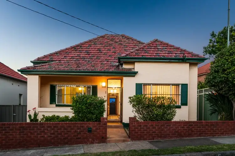 1 Kroombit Street, Dulwich Hill NSW 2203