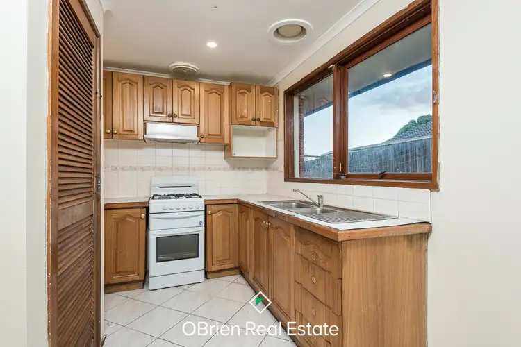 Fourth view of Homely house listing, 40 Ravenhill Crescent, Endeavour Hills VIC 3802