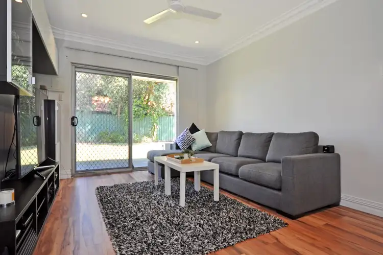 Seventh view of Homely villa listing, 4/100 Edgecumbe Street, Como WA 6152