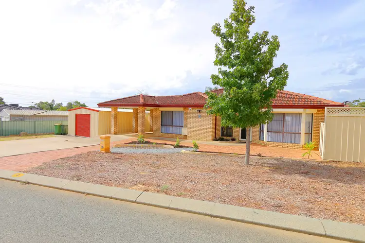 4 Pyrmont Place, Greenmount WA 6056