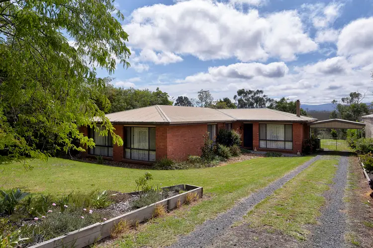 87 Old Sale Road, Drouin West VIC 3818