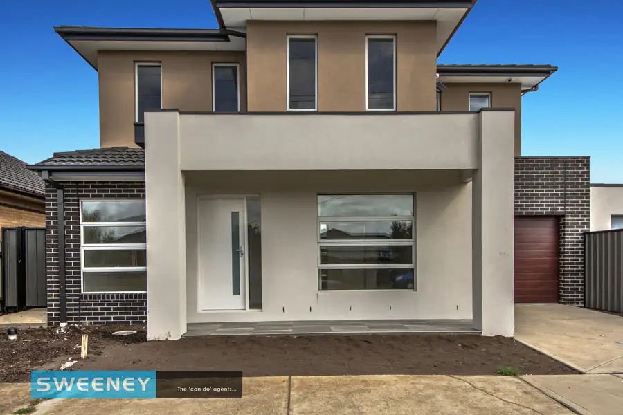 Main view of Homely townhouse listing, 2/17 Arnold Street, Sunshine West VIC 3020