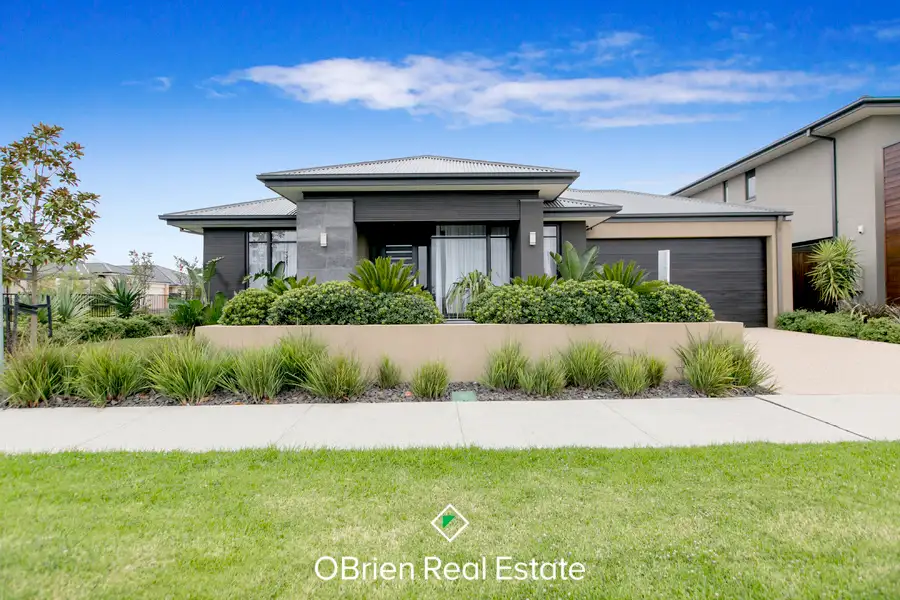 Main view of Homely house listing, 21 Winchcombe Way, Cranbourne North VIC 3977