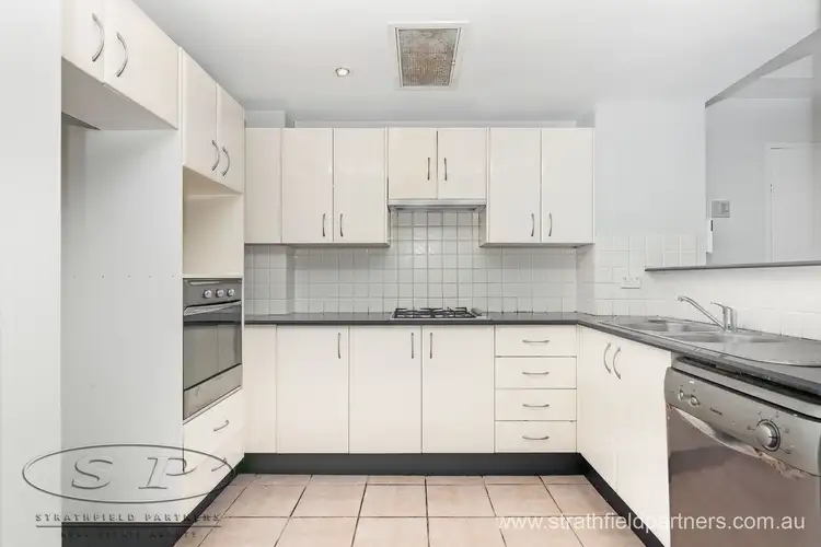 801/7-9 Churchill Avenue