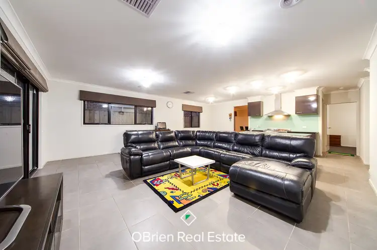 Fifth view of Homely house listing, 130 Mountainview Boulevard, Cranbourne North VIC 3977