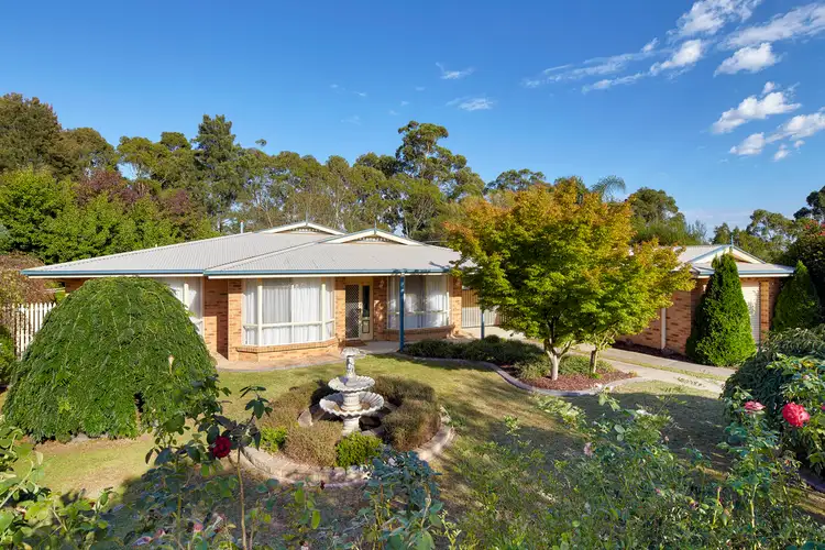 4 Mahogany Court, Drouin VIC 3818