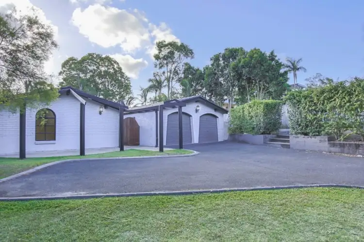 171 Whites Road, Lota QLD 4179