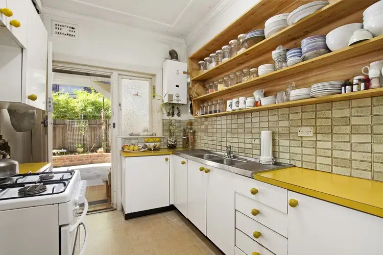 Third view of Homely apartment listing, 2/6 Eustace Street, Manly NSW 2095