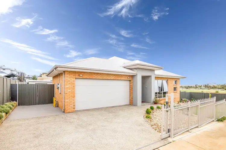 146 Holts Lane, Bacchus Marsh VIC 3340