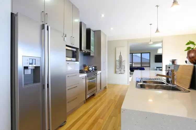 Fifth view of Homely house listing, 18 McCall Terrace, Stony Rise TAS 7310