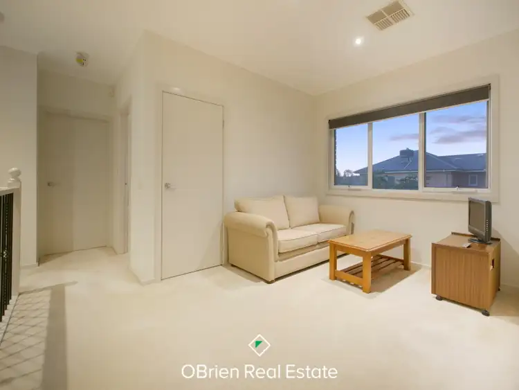 Fifth view of Homely house listing, 2 Hogan Close, Bonbeach VIC 3196