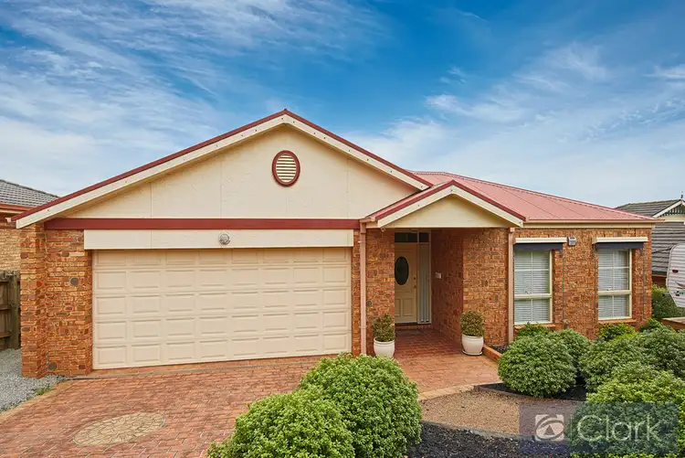 25 Willow Crescent, Warragul VIC 3820
