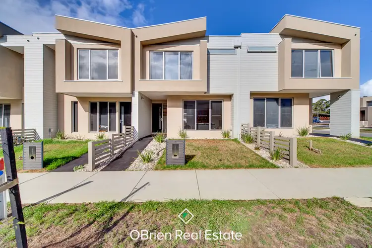 4 Nanea Path, Cranbourne VIC 3977