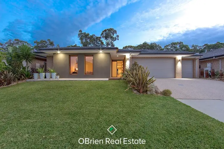 49 Warrego Circuit, Sandhurst VIC 3977