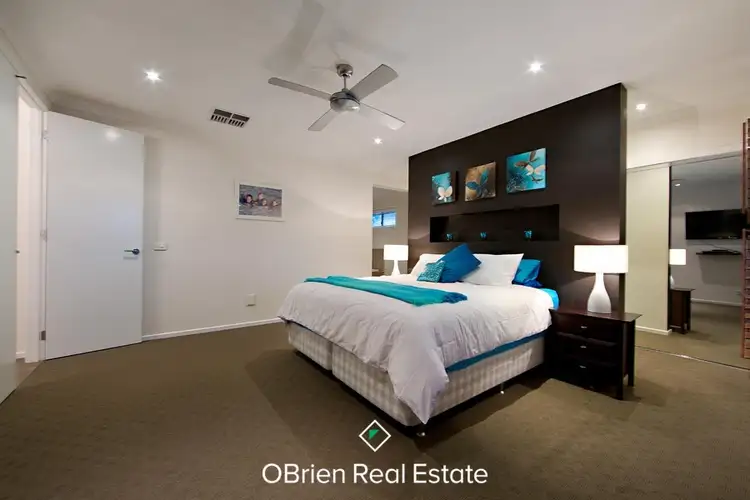 Third view of Homely house listing, 4 Leichhardt Court, Sandhurst VIC 3977