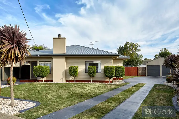 10 Gloucester Place, Warragul VIC 3820