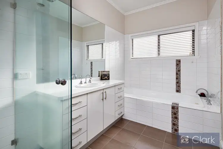 Sixth view of Homely house listing, 10 Gloucester Place, Warragul VIC 3820