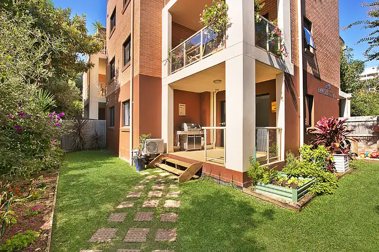 Second view of Homely apartment listing, 6/2-10 Hawkesbury Avenue, Dee Why NSW 2099