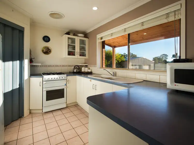 Sixth view of Homely house listing, 2 Britton Street, Castlemaine VIC 3450