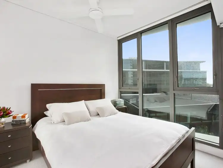 Third view of Homely unit listing, 10404/8 Harbour Road, Hamilton QLD 4007