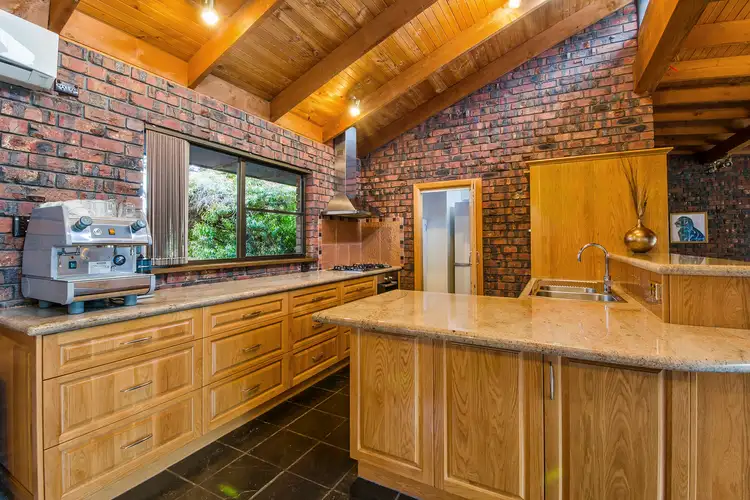Fifth view of Homely house listing, 10 Vivienne Avenue, Mount Gambier SA 5290