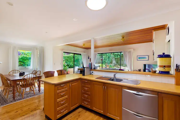 11 Coniston Street, Wheeler Heights NSW 2097