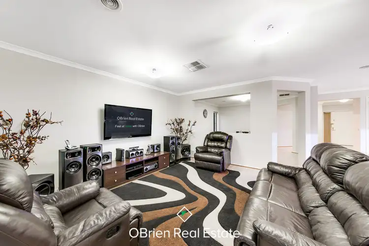 Fifth view of Homely house listing, 19 Tulip Grove, Cranbourne VIC 3977