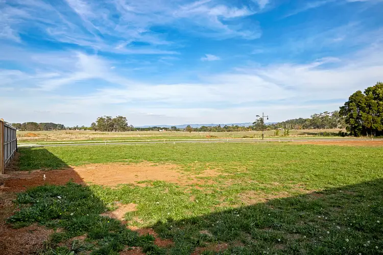 125 Twin Ranges Drive, Warragul VIC 3820