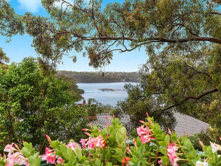 35-41 Griffin Parade, Illawong NSW 2234