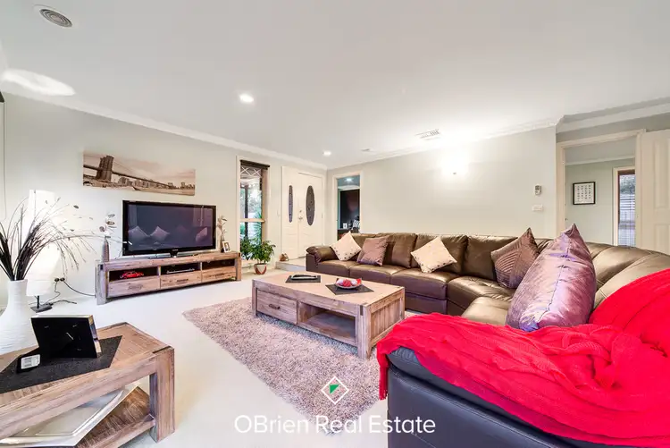 Second view of Homely house listing, 2 Jennifer Court, Langwarrin VIC 3910