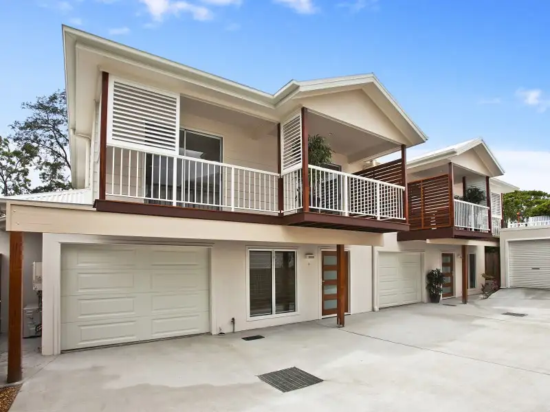 Main view of Homely townhouse listing, 2/60 Stoneleigh Street, Albion QLD 4010