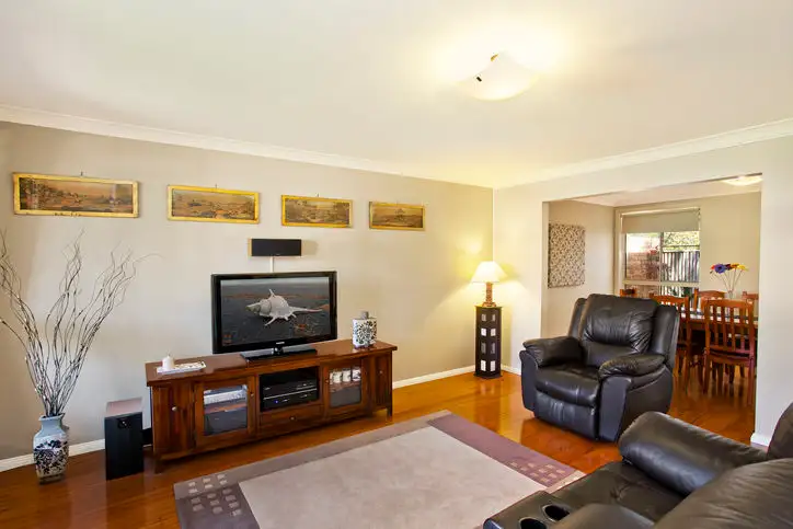 Fourth view of Homely townhouse listing, 4b Gindurra Avenue, Castle Hill NSW 2154