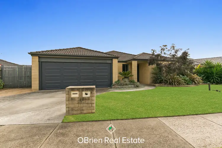 27 Edinburgh Drive, Skye VIC 3977