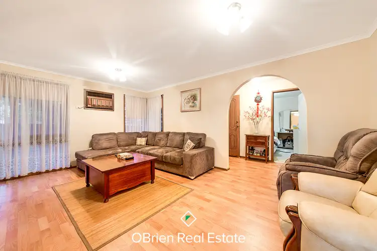 Second view of Homely house listing, 4 Tayport Gardens, Endeavour Hills VIC 3802