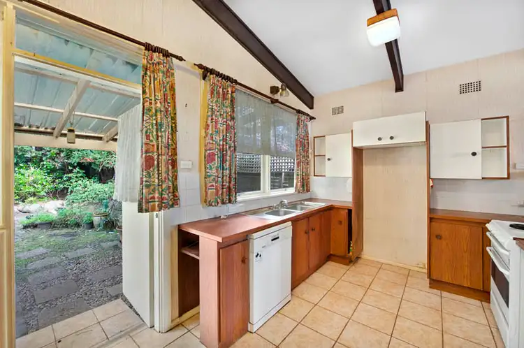 Fifth view of Homely house listing, 10 Dixon Avenue, Frenchs Forest NSW 2086