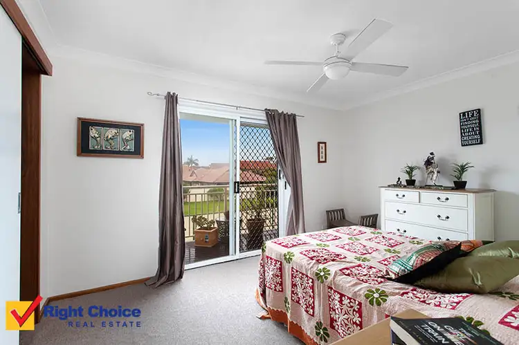 Sixth view of Homely townhouse listing, 3/54 Peterborough Avenue, Lake Illawarra NSW 2528