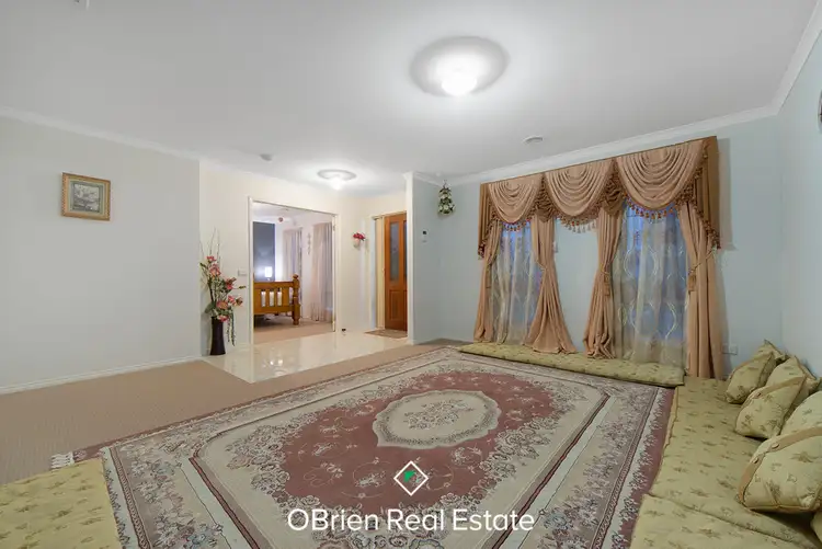 Second view of Homely house listing, 5 Nariel Place, Cranbourne West VIC 3977