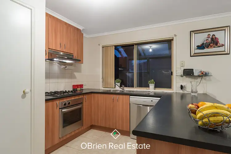 Fifth view of Homely house listing, 5 Nariel Place, Cranbourne West VIC 3977