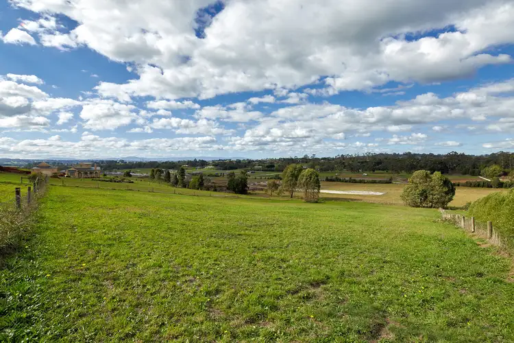 919 Princes Way, Drouin VIC 3818