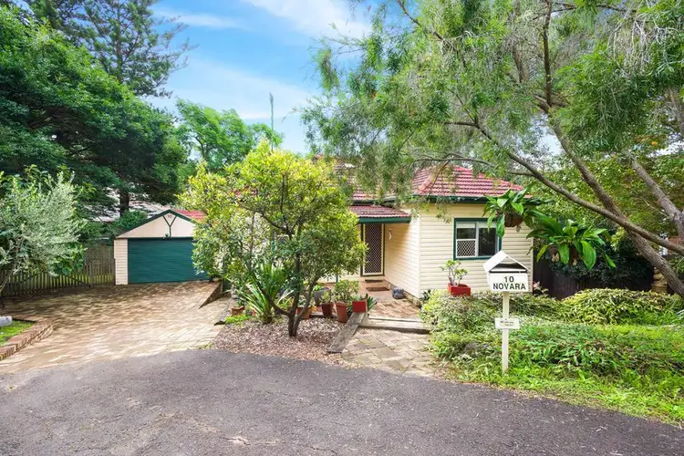 10 Novara Crescent, Como NSW 2226