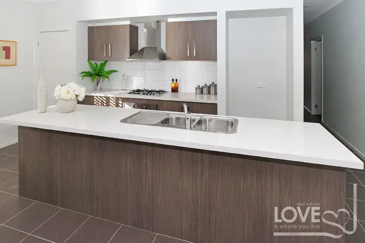 Fifth view of Homely house listing, 1 Sunridge Drive, Mernda VIC 3754