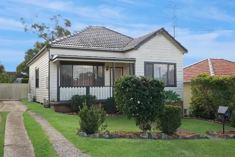 17 Ethel Street, Cardiff South NSW 2285