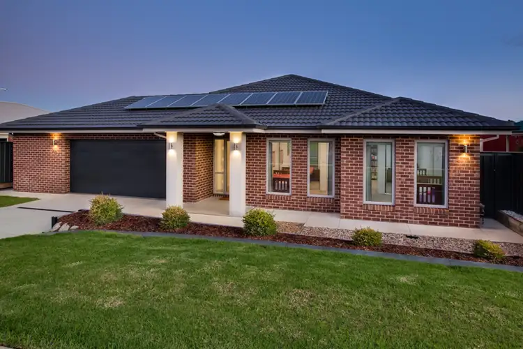 207 Kaitlers Road, Lavington NSW 2641