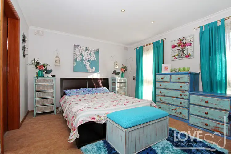 Fifth view of Homely house listing, 1 Maryland Close, Thomastown VIC 3074