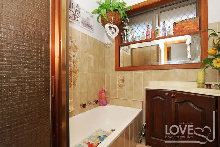 Sixth view of Homely house listing, 1 Maryland Close, Thomastown VIC 3074
