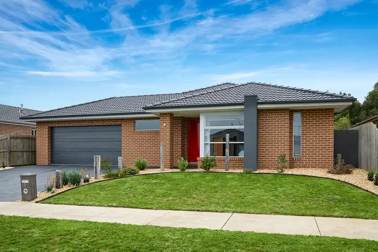 Main view of Homely house listing, 32 Jamescott Drive, Drouin VIC 3818