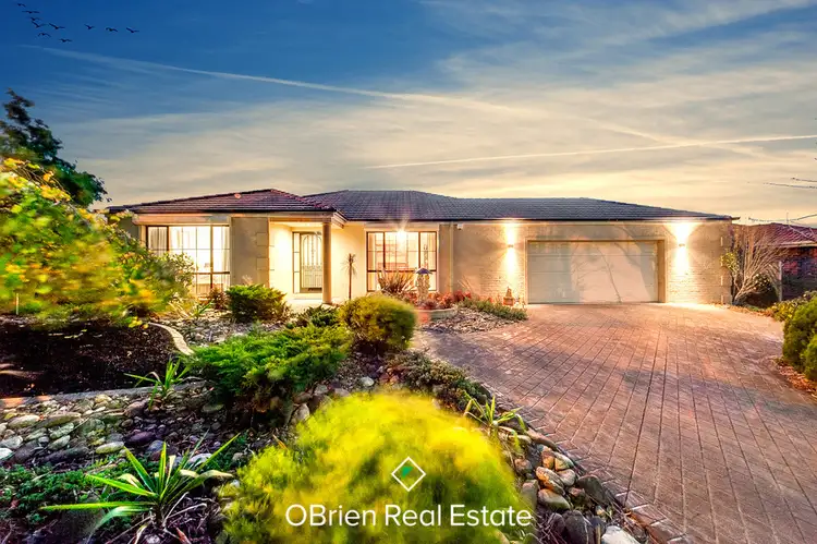 6 Lomandra Court, Narre Warren South VIC 3805